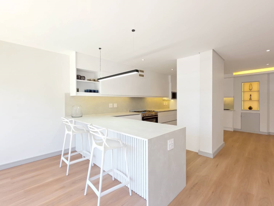 2 Bedroom Property for Sale in Sea Point Western Cape